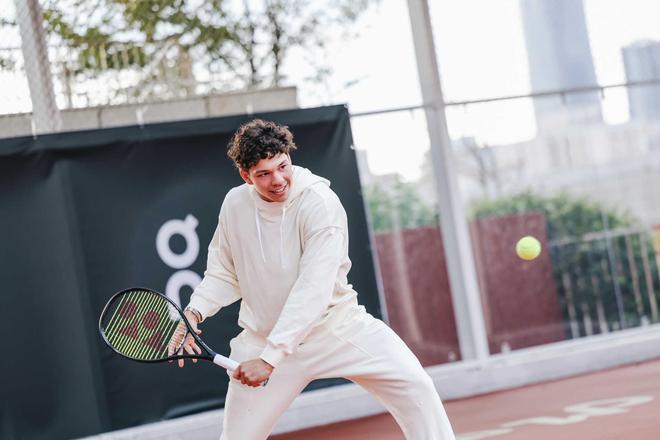 外因素的共 外因素的共