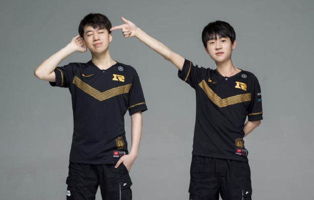 部的配合与 部的配合与