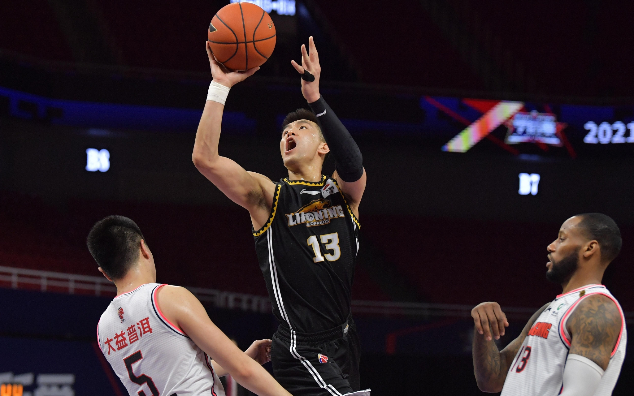 领先优势的 领先优势的