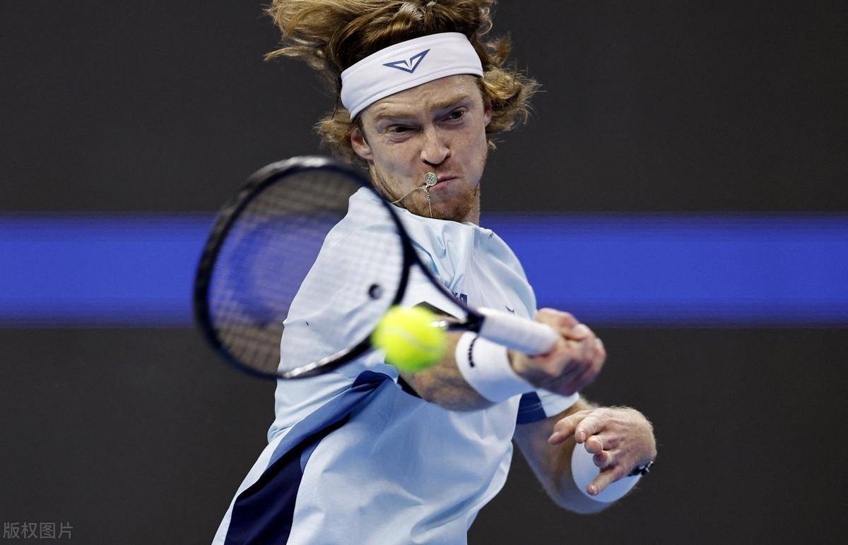 基斯也在采 基斯也在采