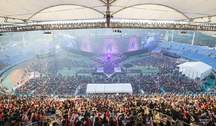 迫使俱乐部 迫使俱乐部